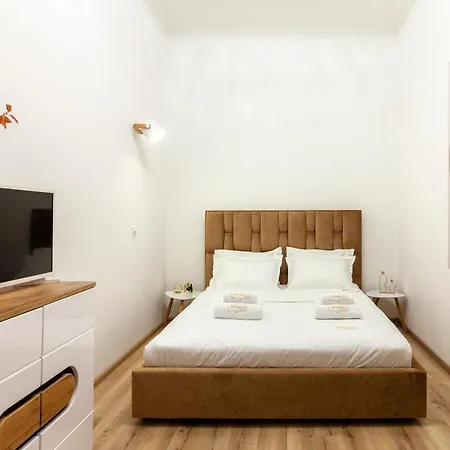 Avangard Mentsynskoho 3 Апартаменти *