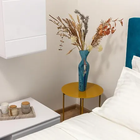 Avangard Mentsynskoho 3 *