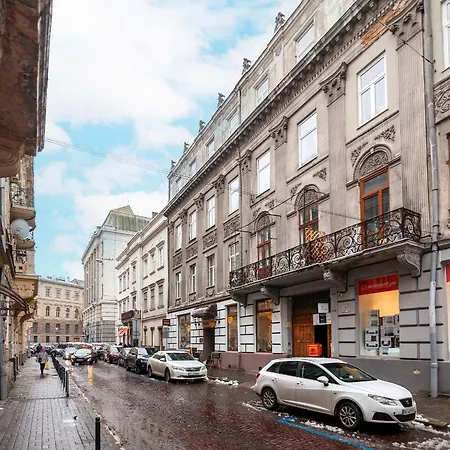 Avangard Mentsynskoho 3 *