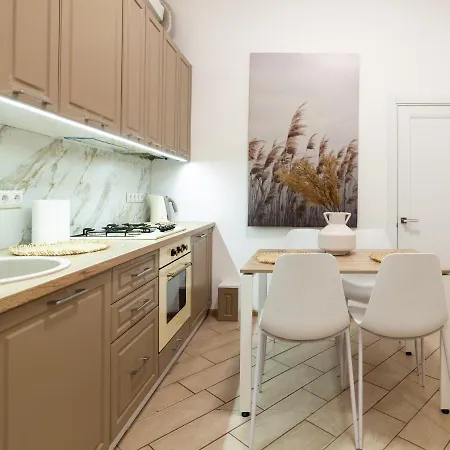 Avangard Mentsynskoho 3 Apartamento