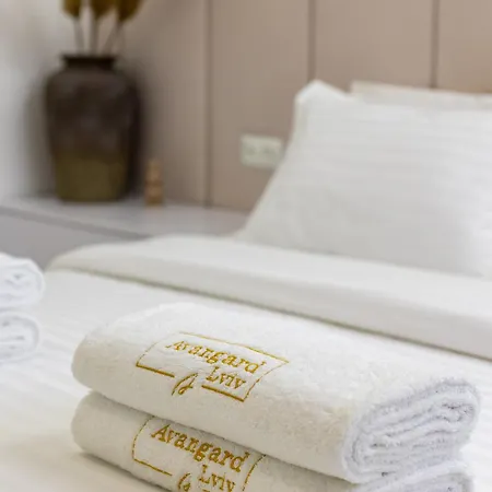 Avangard Mentsynskoho 3 Апартаменти