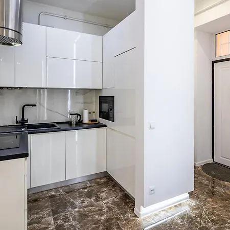 Avangard Mentsynskoho 3 Львів