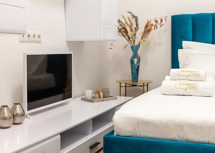 Avangard Mentsynskoho 3 Daire Lviv