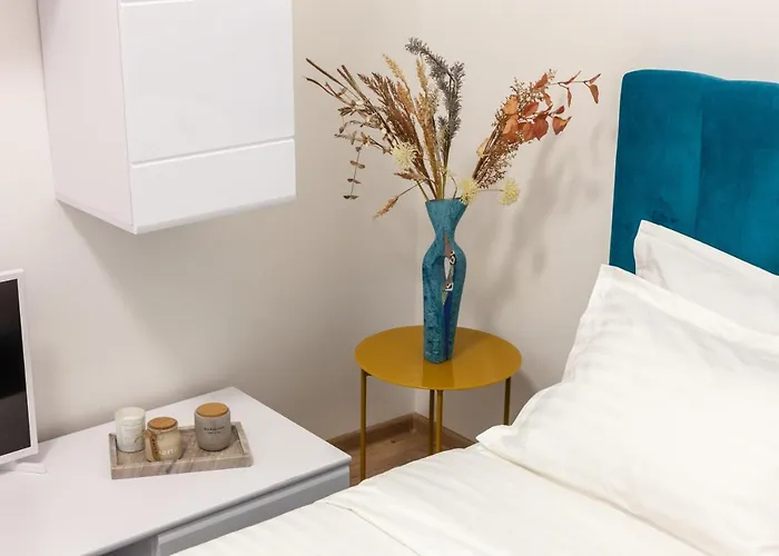 Avangard Mentsynskoho 3 *