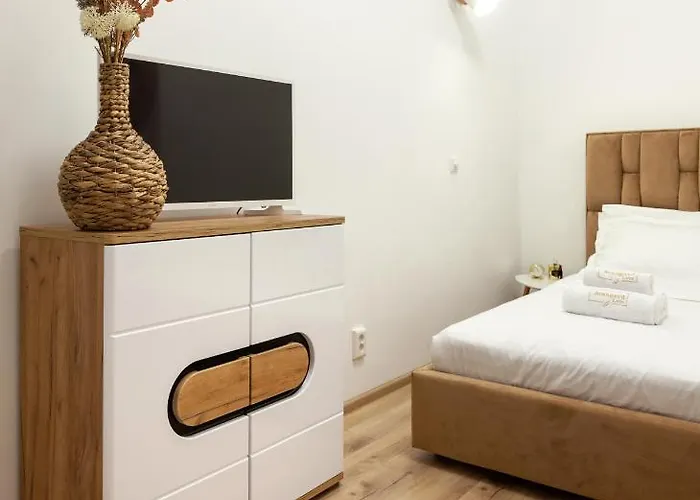 Avangard Mentsynskoho 3 Apartamento