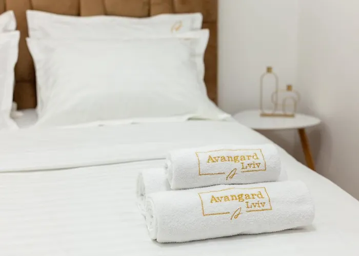 Apartamento Avangard Mentsynskoho 3 *