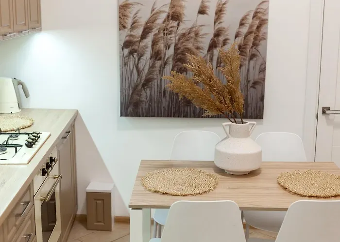 Avangard Mentsynskoho 3 Apartamento Leópolis