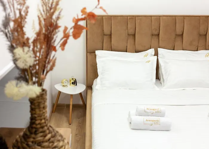 Apartamento Avangard Mentsynskoho 3