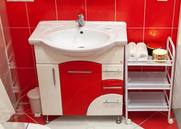 Avangard Mentsynskoho 3 Lviv