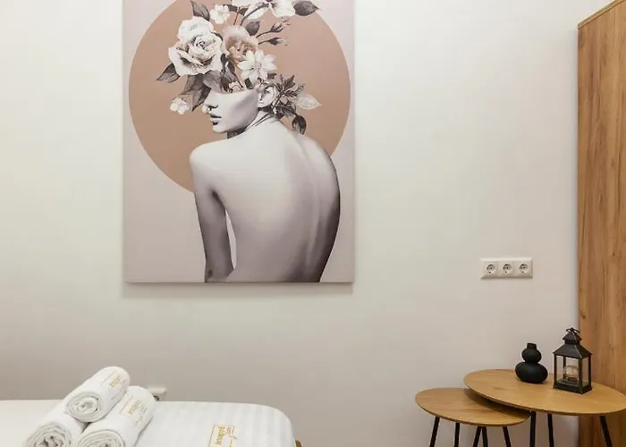 Avangard Mentsynskoho 3 Apartamento Leópolis