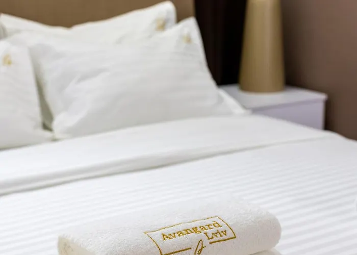 Apartamento Avangard Mentsynskoho 3