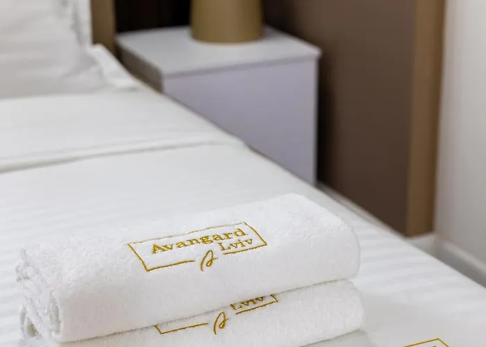 Avangard Mentsynskoho 3 Daire Lviv