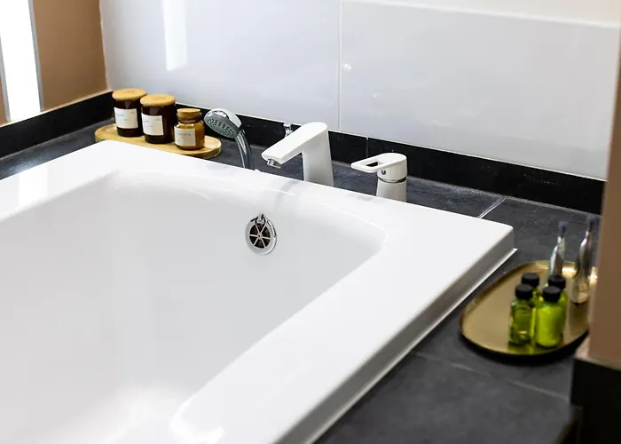 Apartamento Avangard Mentsynskoho 3