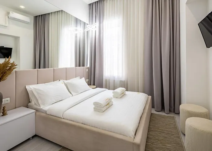 Avangard Mentsynskoho 3 * Lviv