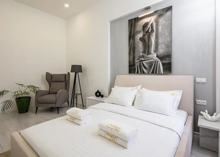 Avangard Mentsynskoho 3 Daire *