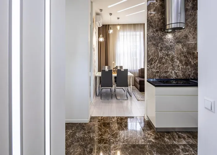 Apartamento Avangard Mentsynskoho 3