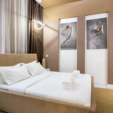 Avangard Mentsynskoho 3 * Lemberg